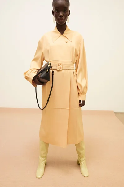Look 3